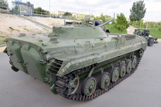 Боевая разведывательная машина БРМ-1К, Экспозиция военной техники на центральной набережной Волгограда