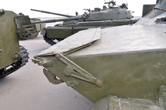 Командно-штабная машина БТР-50ПУМ1, Экспозиция военной техники на центральной набережной Волгограда