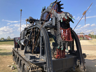 Быстроходная траншейная машина БТМ-3 в стиле «Mad Max», Выставка инженерной техники в ПКиО «Волжский»