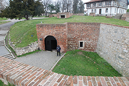 Вход в подземный правительственный комплекс, Крепость Калемегдан. Белград