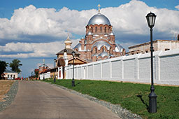 Стена Иоанно-Предтеченского монастыря