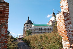 Хозяйственные ворота монастыря