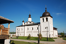 Сергиевская церковь. Иоанно-Предтеченский женский монастырь. Свияжск, 2014 год 